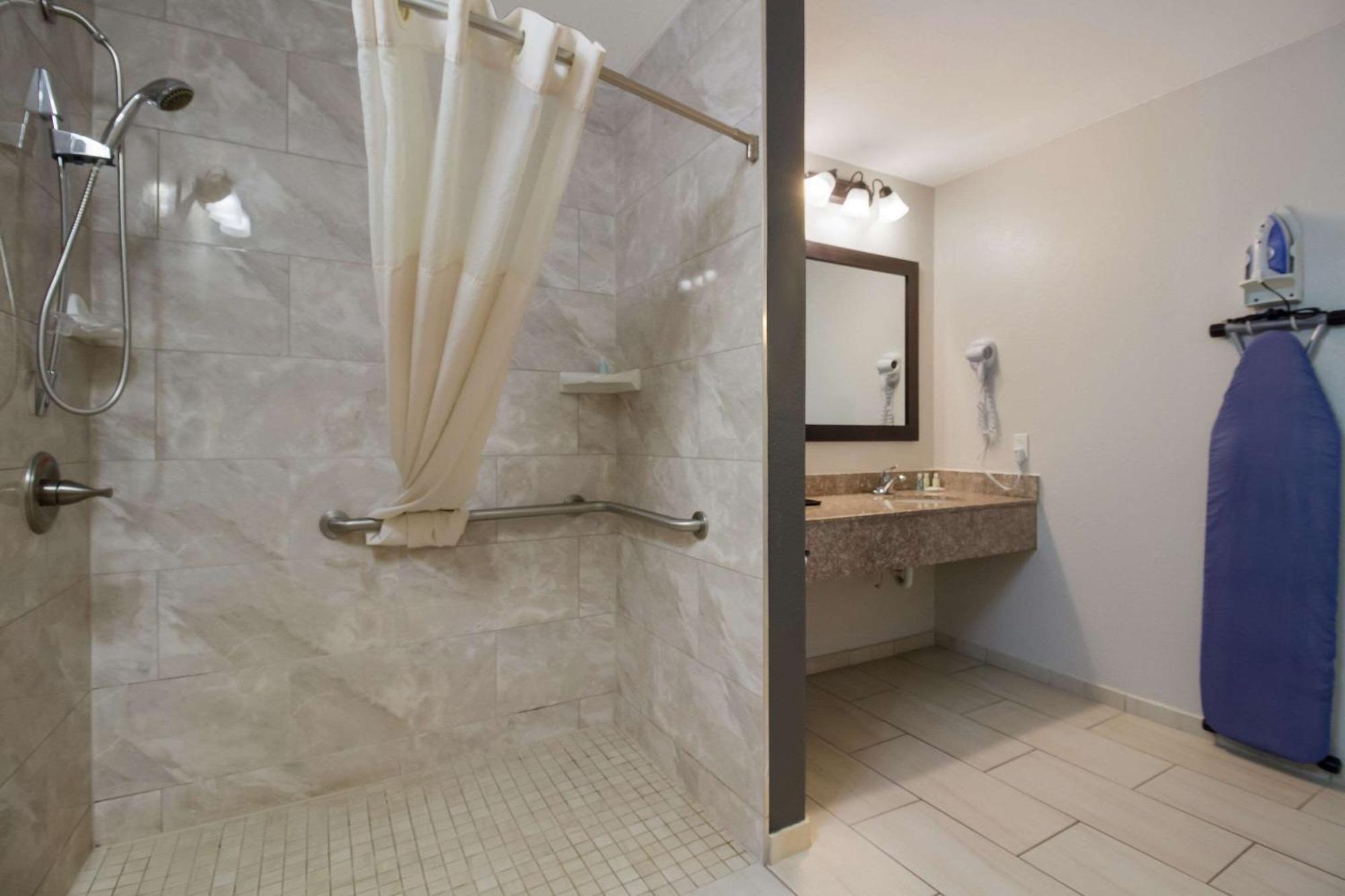 Quality Inn Coliseum North Charleston Dış mekan fotoğraf